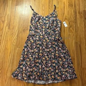 Old navy dress. M